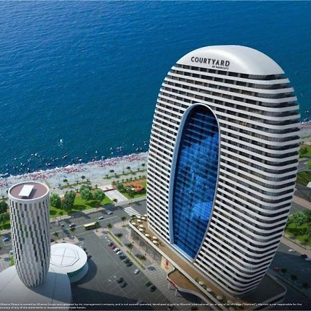 Alliance Palace Aparthotel By Marriott Batumi Bagian luar foto